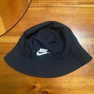Reversible Nike Classic Black Bucket Hat